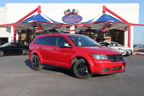 Used 2020 Dodge Journey SE w/ Blacktop Package image 1