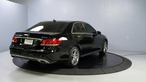Used 2014 Mercedes-Benz E 550 4MATIC Sedan image 6
