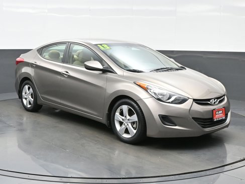 Used 2013 Hyundai Elantra GLS image 8