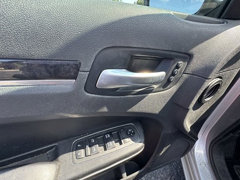Used 2019 Chrysler 300 Limited image 21