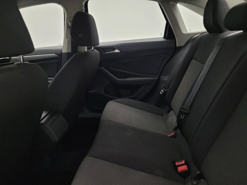 Used 2019 Volkswagen Jetta SE image 18