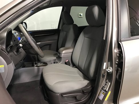 Used 2012 Hyundai Santa Fe GLS image 11