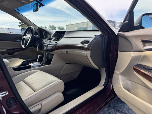 Used 2010 Honda Accord EX-L image 34