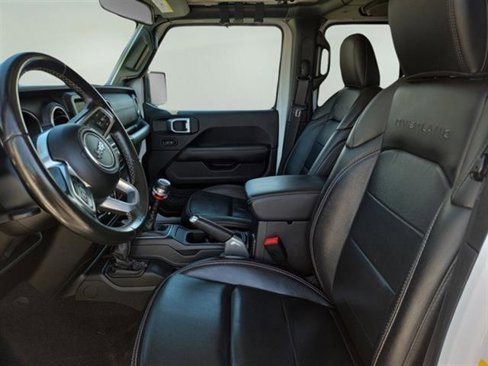 Used 2020 Jeep Gladiator Overland image 15