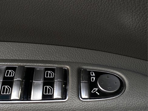 Used 2008 Mercedes-Benz S 550 4MATIC image 34