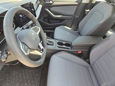 New 2025 Volkswagen Jetta SE image 10