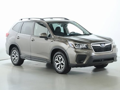 Used 2020 Subaru Forester Premium image 1