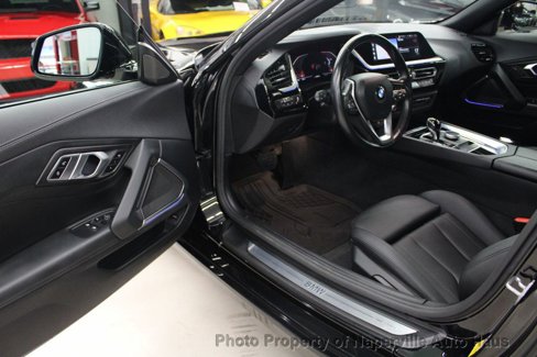 Used 2022 BMW Z4 sDrive30i w/ Driving Assistance Package image 14