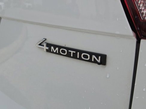 Used 2022 Volkswagen Tiguan SE image 11