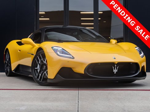 Used 2022 Maserati MC20 Coupe image 3