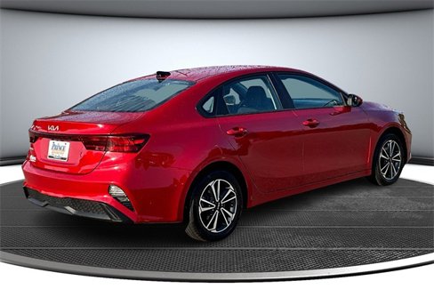 Used 2023 Kia Forte LXS image 6