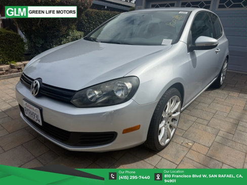 Used 2011 Volkswagen Golf 2-Door image 2