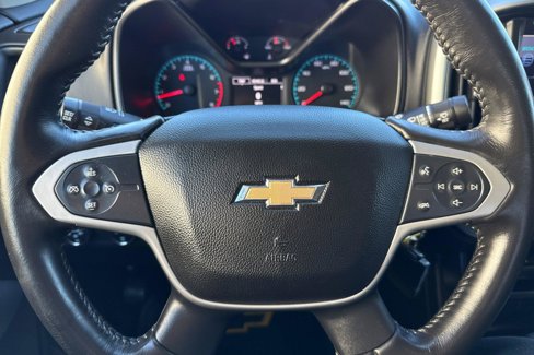 Used 2015 Chevrolet Colorado LT w/ Luxury Package image 24