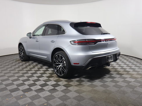 New 2025 Porsche Macan image 3