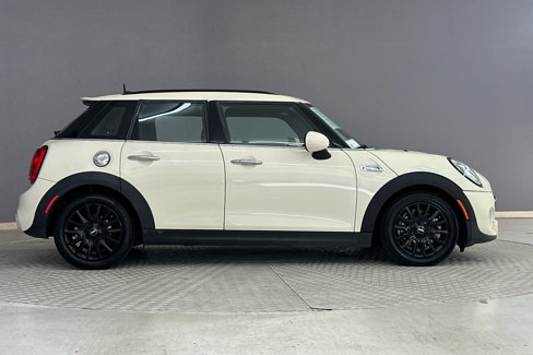 Used 2016 MINI Cooper S image 8