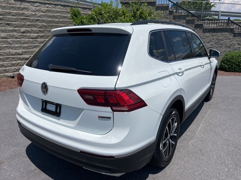 Used 2021 Volkswagen Tiguan SE image 8