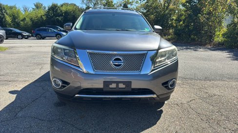 Used 2015 Nissan Pathfinder SL w/ SL Tech Package image 2