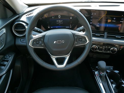 Used 2024 Chevrolet Trax ACTIV w/ Driver Confidence Package image 16
