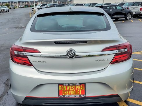 Used 2016 Buick Regal image 4