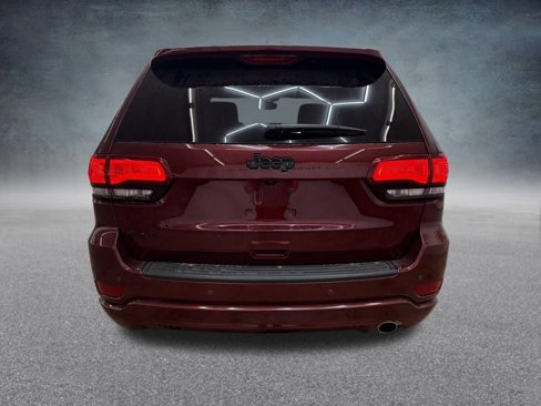 Used 2020 Jeep Grand Cherokee Altitude image 5