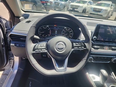 New 2024 Nissan Altima 2.5 SR image 14