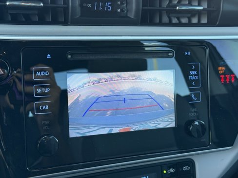 Used 2018 Toyota Corolla L image 15