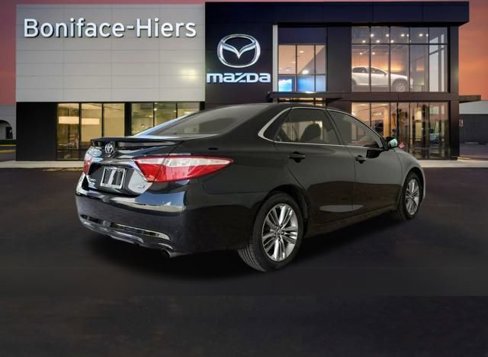 Used 2016 Toyota Camry SE image 26