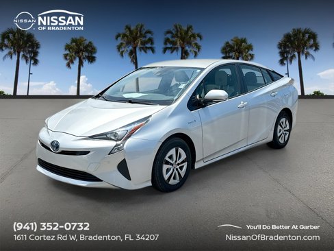 Used 2018 Toyota Prius Four image 1