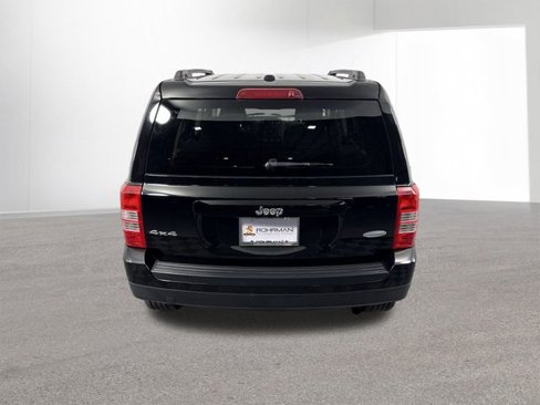 Used 2016 Jeep Patriot Latitude image 36