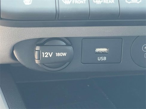 Certified 2025 Hyundai Elantra SEL image 26