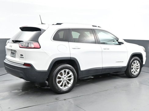 Used 2019 Jeep Cherokee Latitude w/ Popular Appearance Group image 7