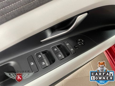 Used 2021 Hyundai Elantra Limited image 19