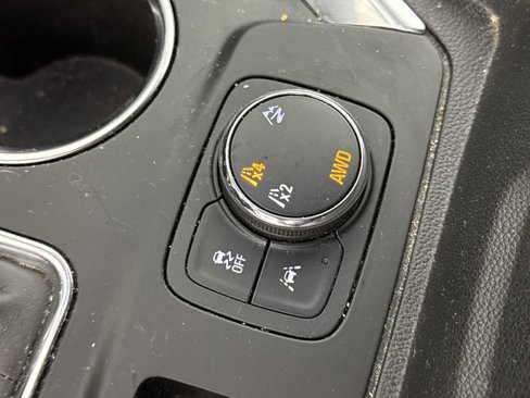 Used 2021 Chevrolet Traverse LT image 31