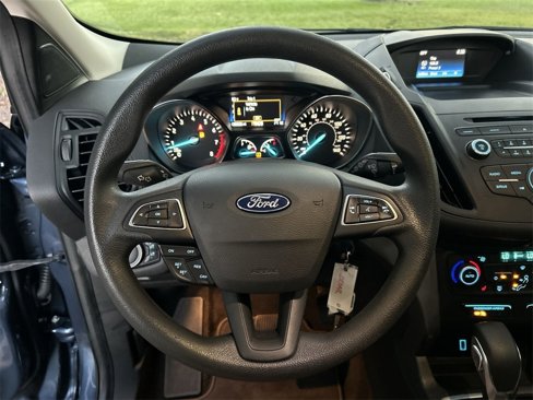 Used 2018 Ford Escape SE image 18