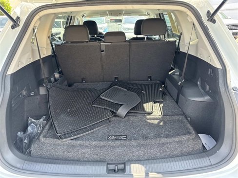 Certified 2022 Volkswagen Tiguan S image 6