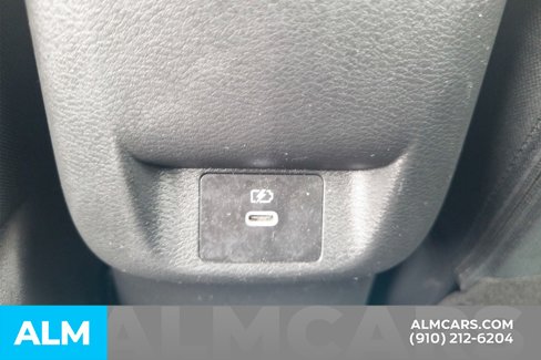 Used 2023 Nissan Versa SV image 22