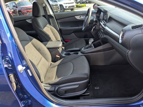 Used 2023 Kia Forte LXS image 34