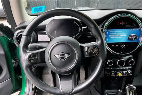 Used 2022 MINI Cooper SE image 5