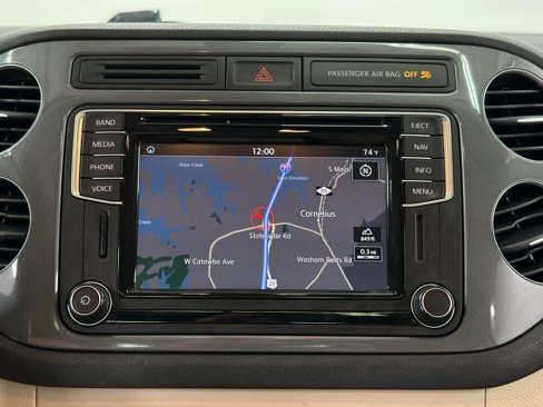 Used 2016 Volkswagen Tiguan S image 13