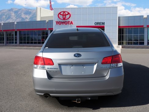 Used 2011 Subaru Legacy 2.5i Premium image 5