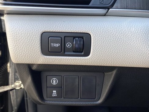 Used 2018 Honda Accord LX image 17