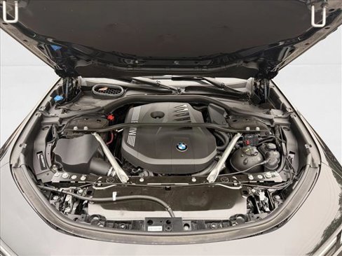 Used 2024 BMW 740i image 27