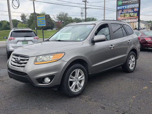 Used 2011 Hyundai Santa Fe Limited w/ Navigation Pkg 4 image 1