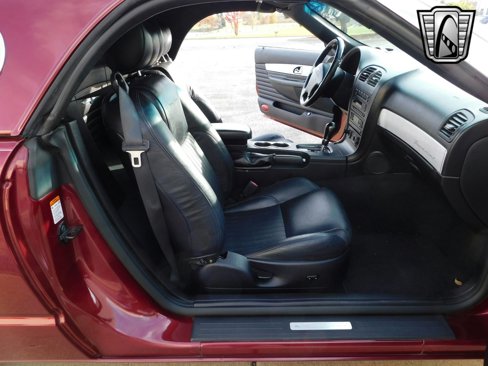 Used 2004 Ford Thunderbird image 19