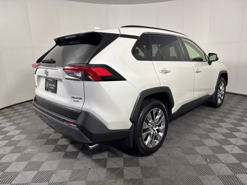 Used 2021 Toyota RAV4 Limited image 7
