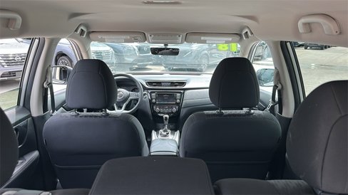 Used 2018 Nissan Rogue SV image 33