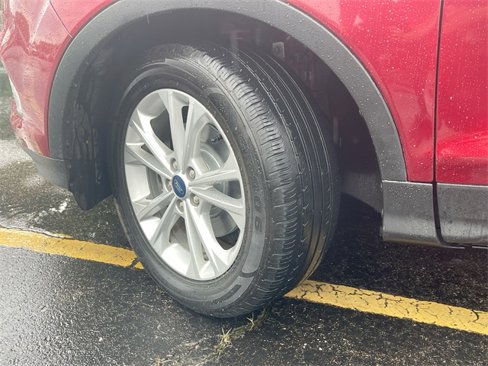 Used 2019 Ford Escape SE image 31