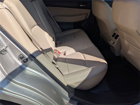 Used 2019 Subaru Outback 2.5i Limited w/ Popular Package #2 image 29