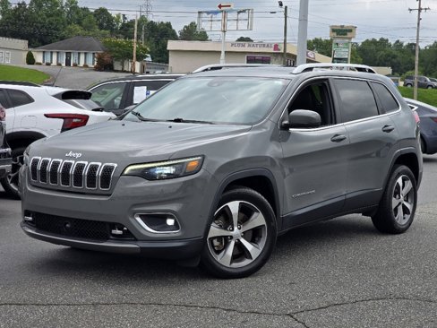 Used 2021 Jeep Cherokee Limited w/ Elite Package image 2