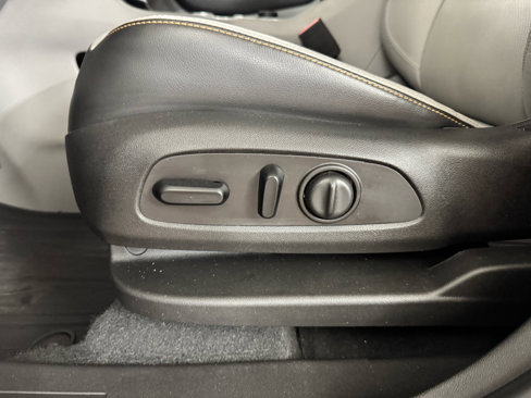 Used 2019 GMC Terrain SLT w/ Preferred Package image 14